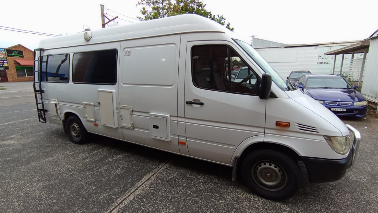 Ozroofracks | Rain Gutter Roof Rack