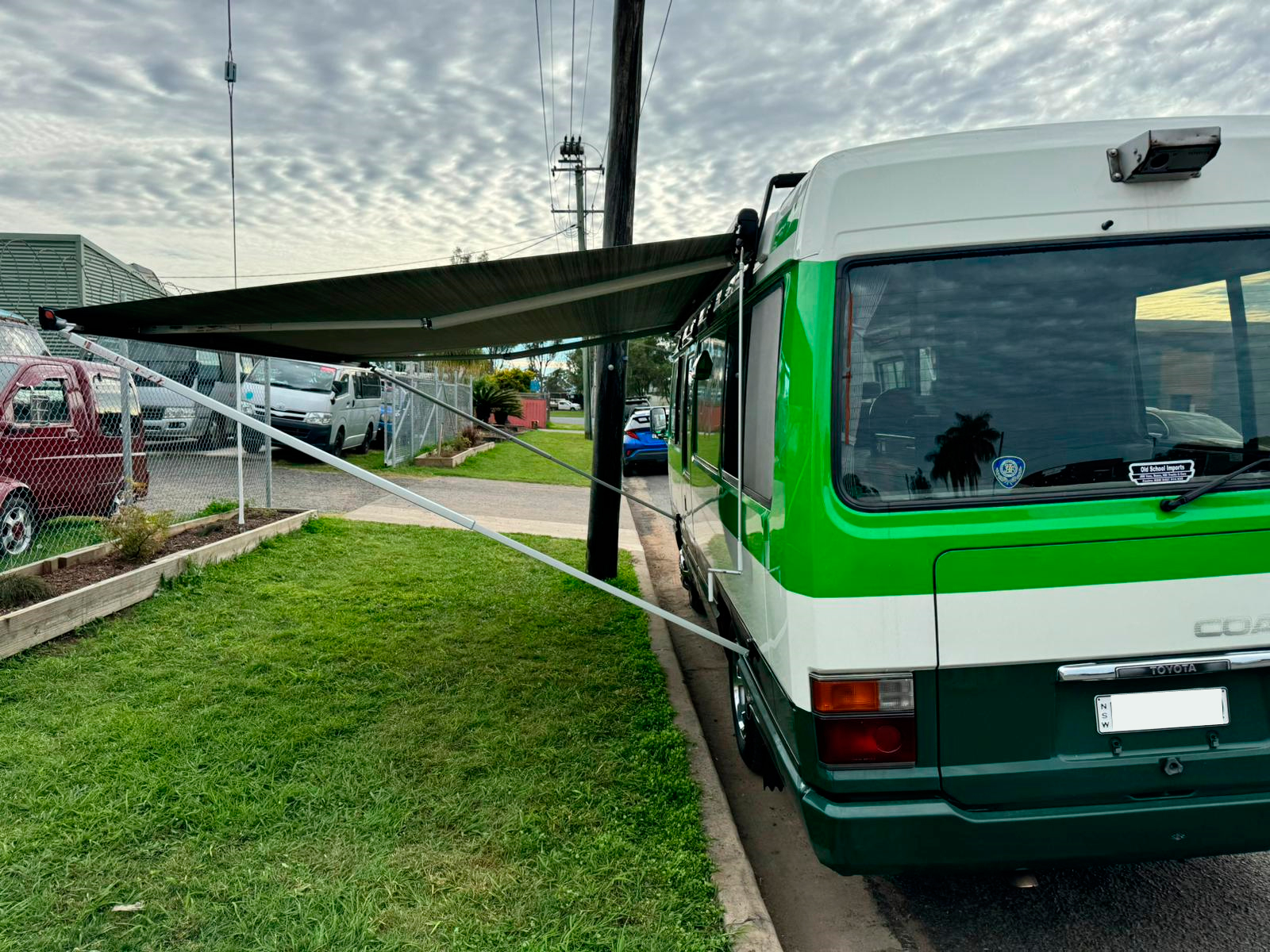 Ozroofracks | High Roof Roof Rack