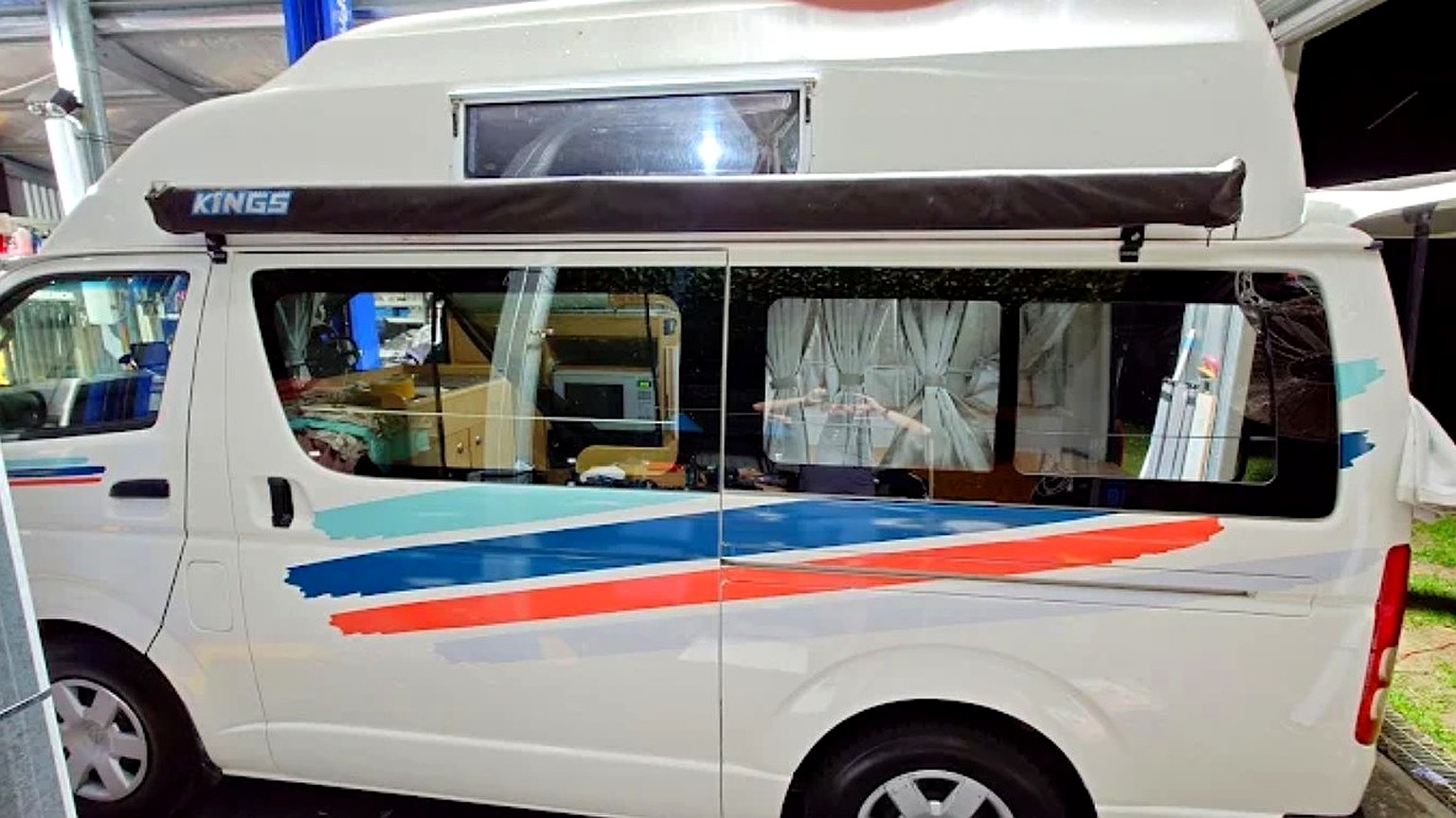 Ozroofracks | Toyota Coaster Bus Roof Racks