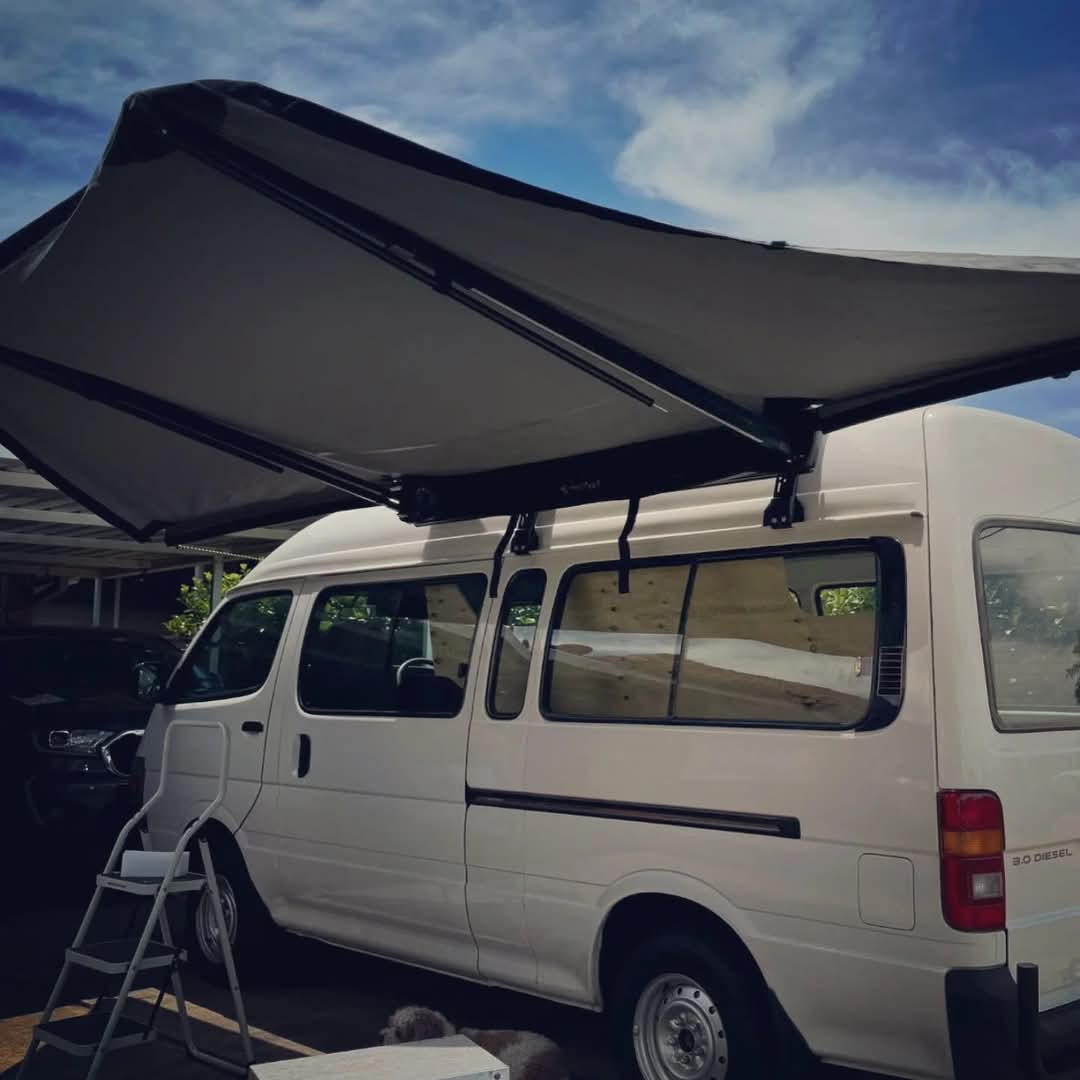 Ozroofracks | Roof Mount Brackets
