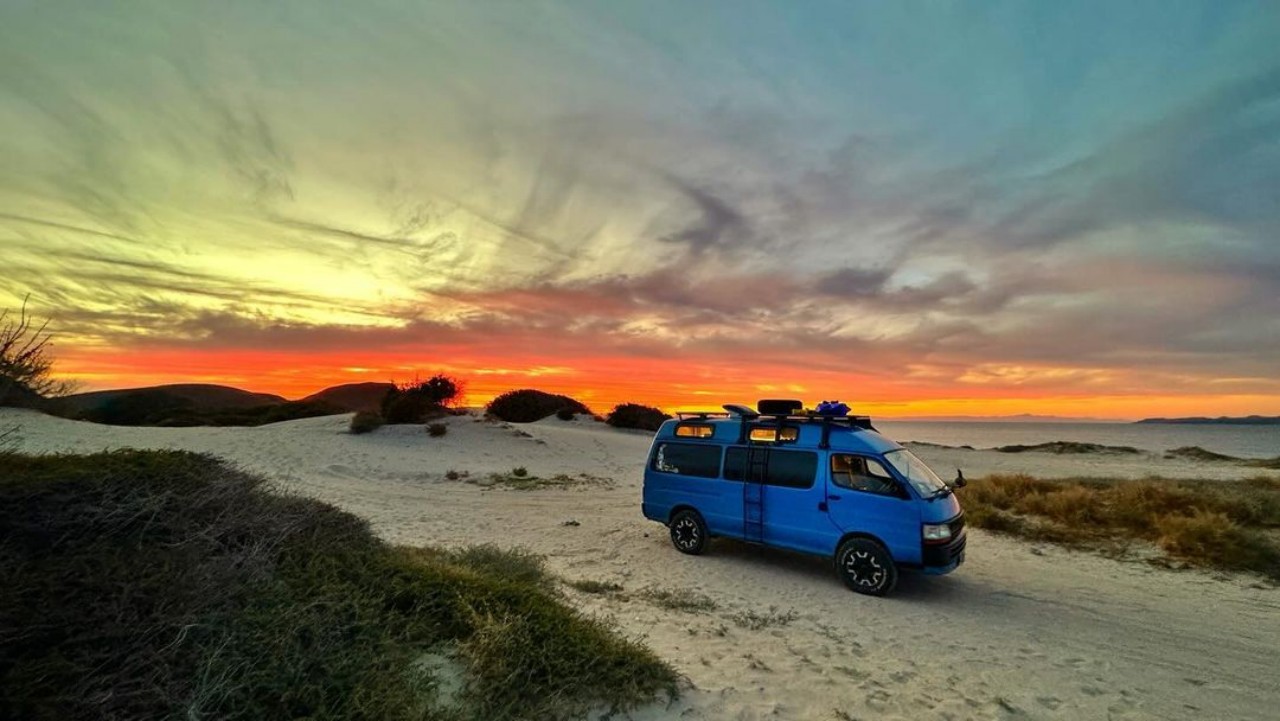 Ozroofracks | Roof Mount Brackets