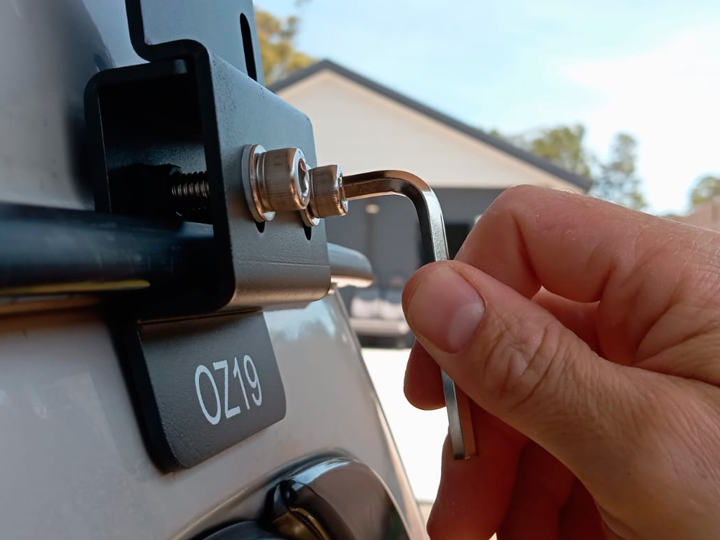 Ozroofracks | Rain Gutter Holder