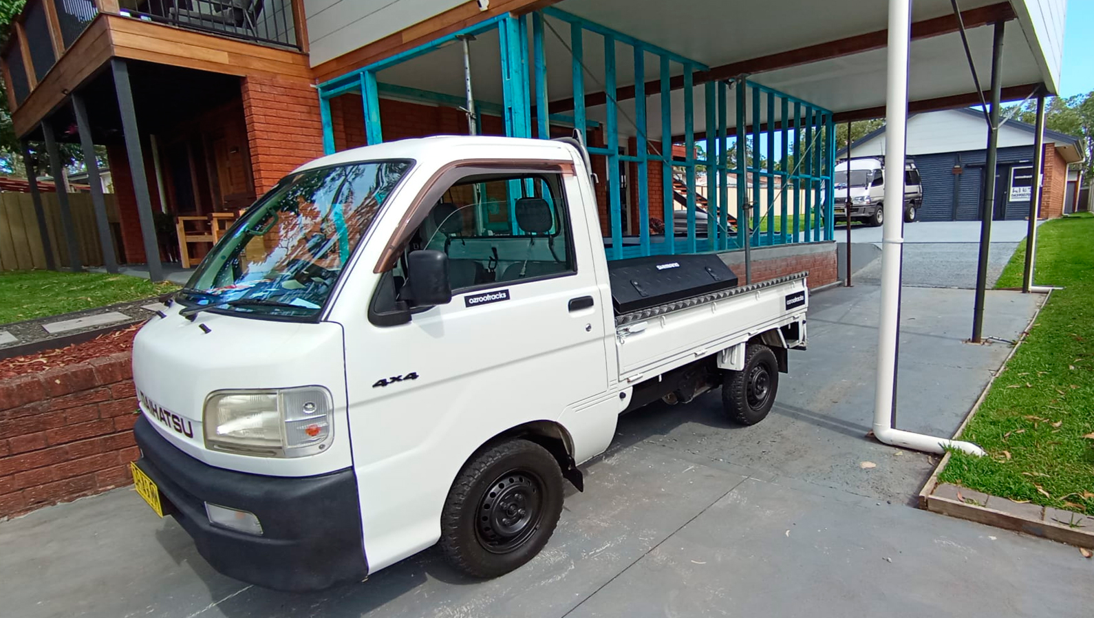 Ozroofracks | Roof Rack For Van